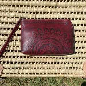 HANDMADE LEATHER RED ARTISAN WRISTLET:MADE IN SOUTH AMERICA:NEW